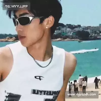 蒙炯芊